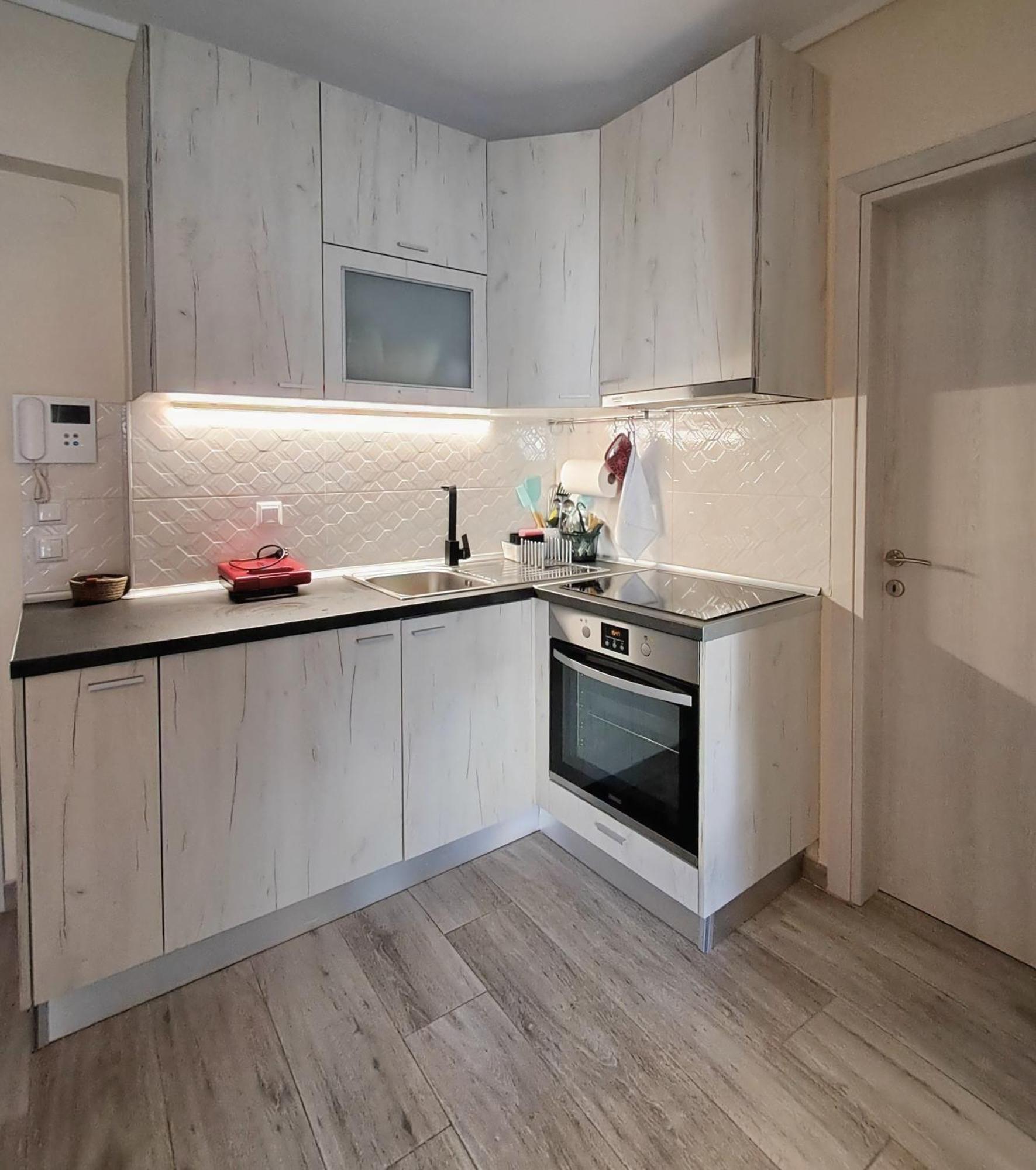 Cozy & Stylish Eastside Apt. Салоники Экстерьер фото